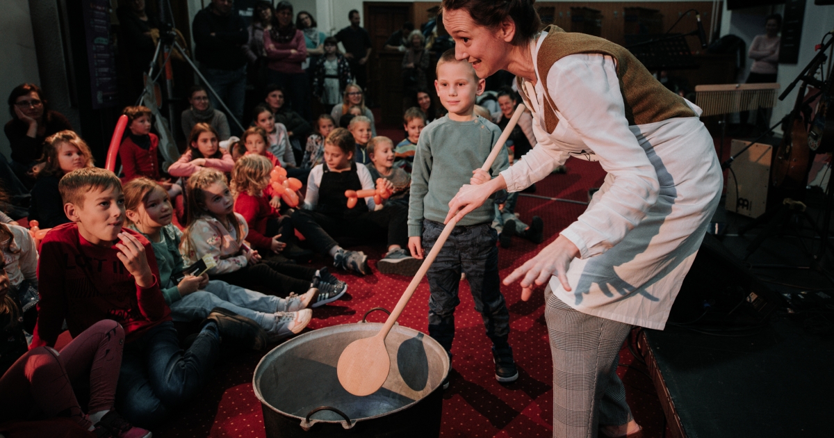 Közönségkedvenc Zsiga bohóc és a repülő nagypapa
