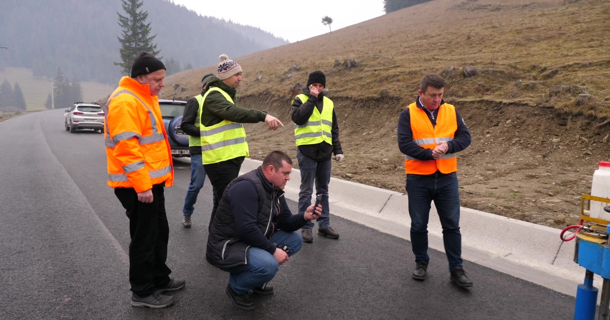 Videó - Idei utolsó munkálatok az úzvölgyi úton