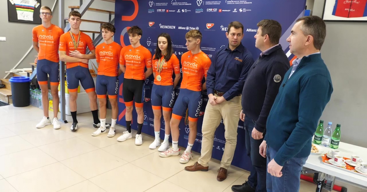 Videó - Sikeresen pályázott a Novak Cycling Academy