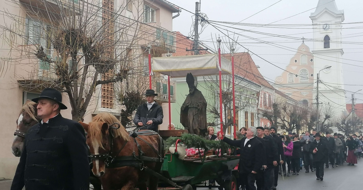A püspök élete ma is követendő példa
