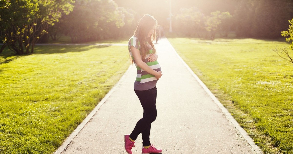 A kiskorú leányanyák majdnem fele romániai