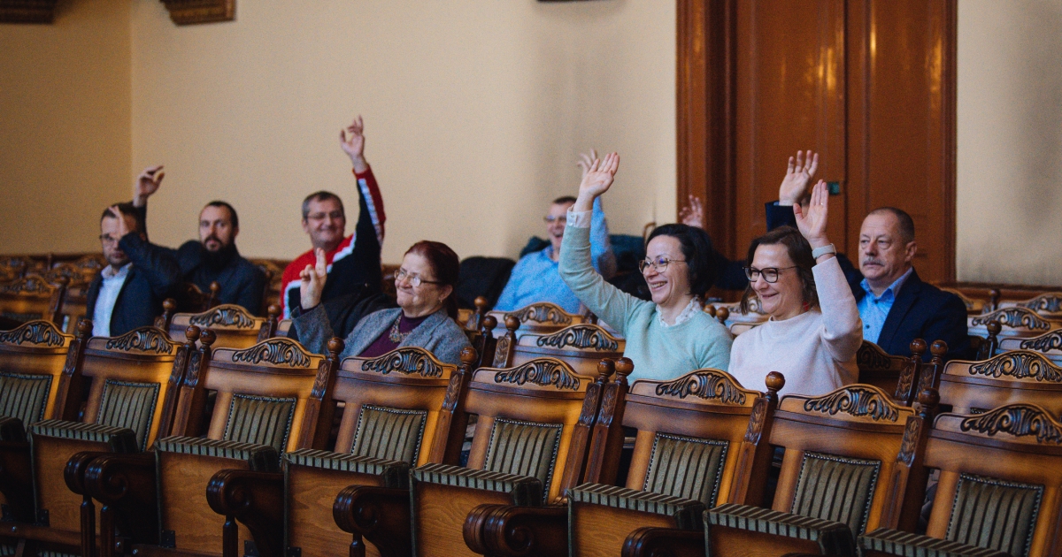 A diákok szállítására fordítják a többletet