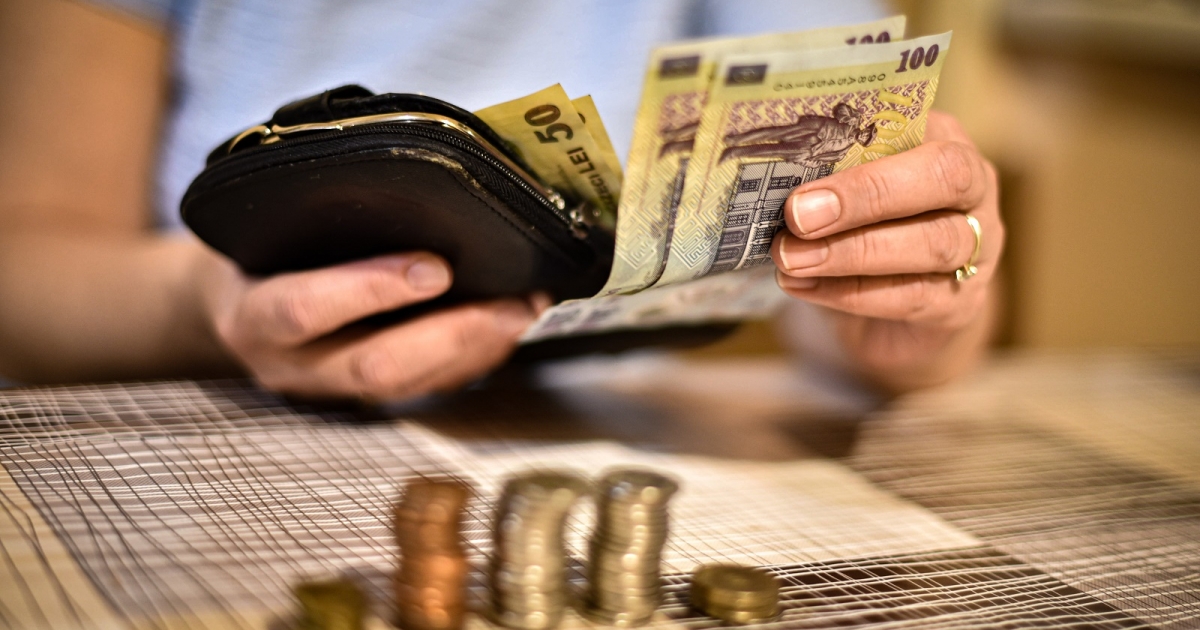 A romániai háztartásoknak alig van megtakarításuk, készpénzben tartják