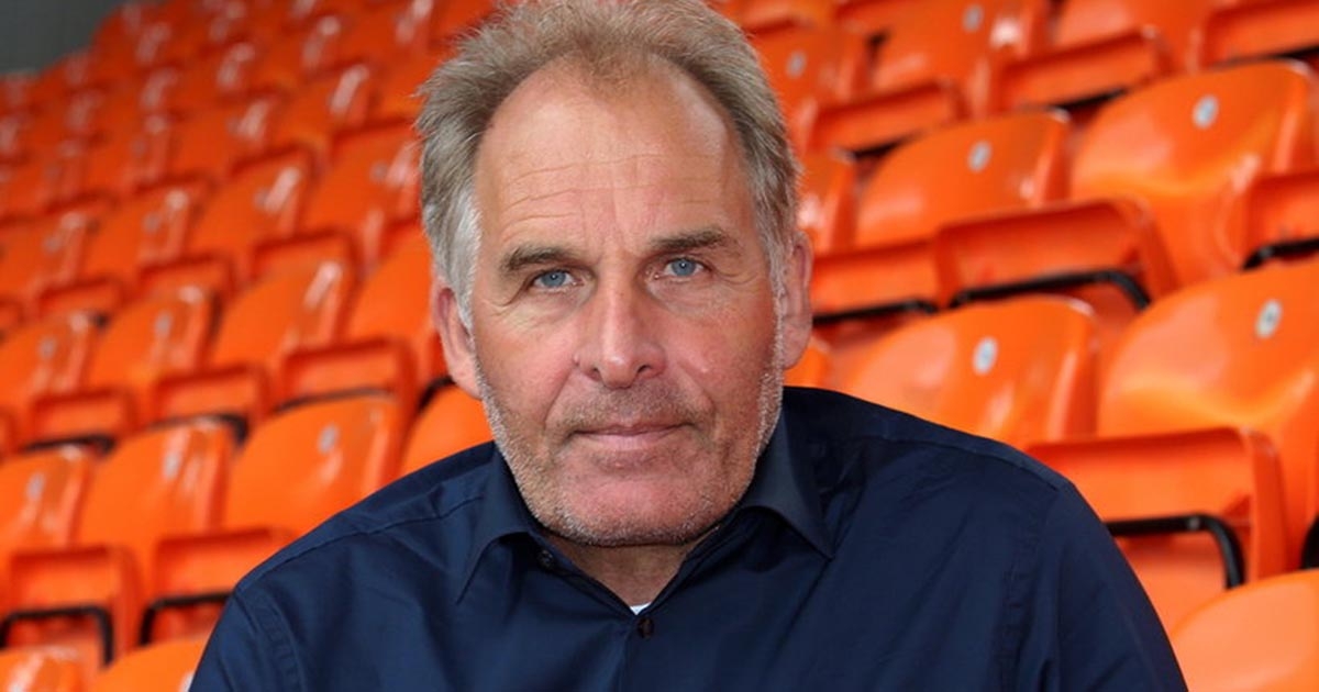 Külföldről igazoltak edzőt