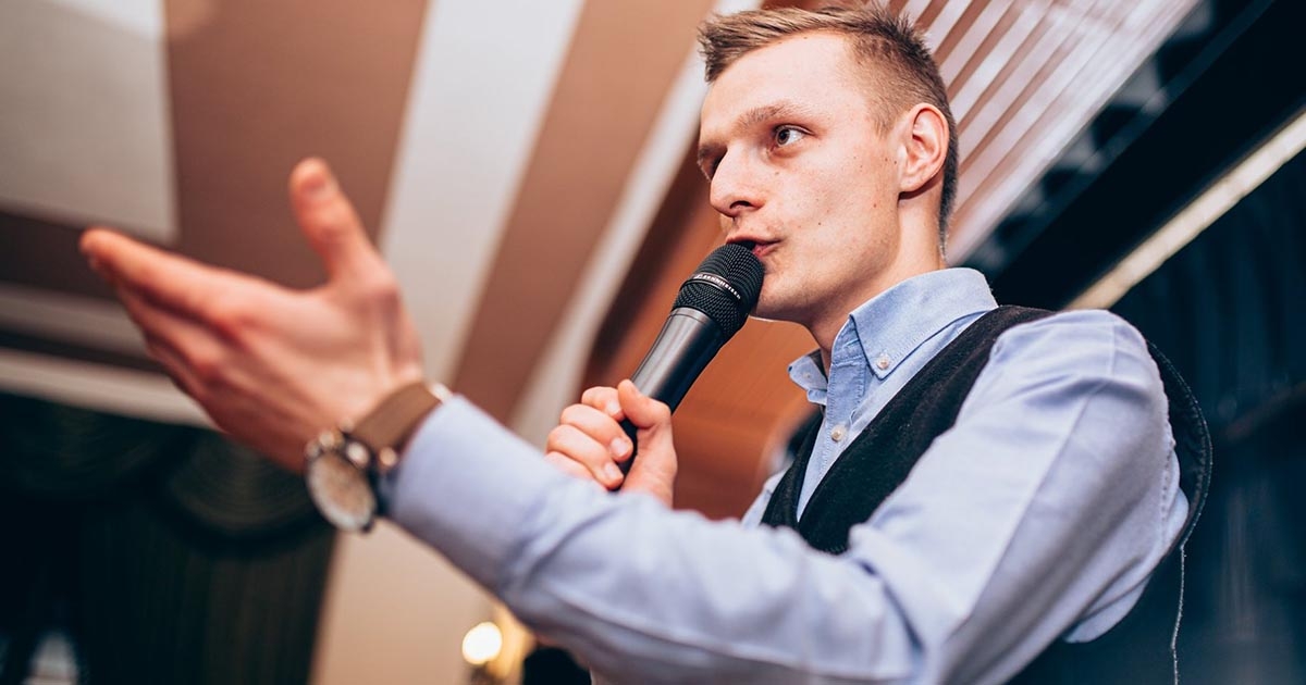 Merjünk nevetni saját magunkon (is)