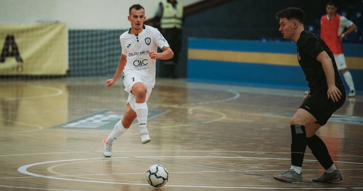 Brazil szamba, udvarhelyi színekben