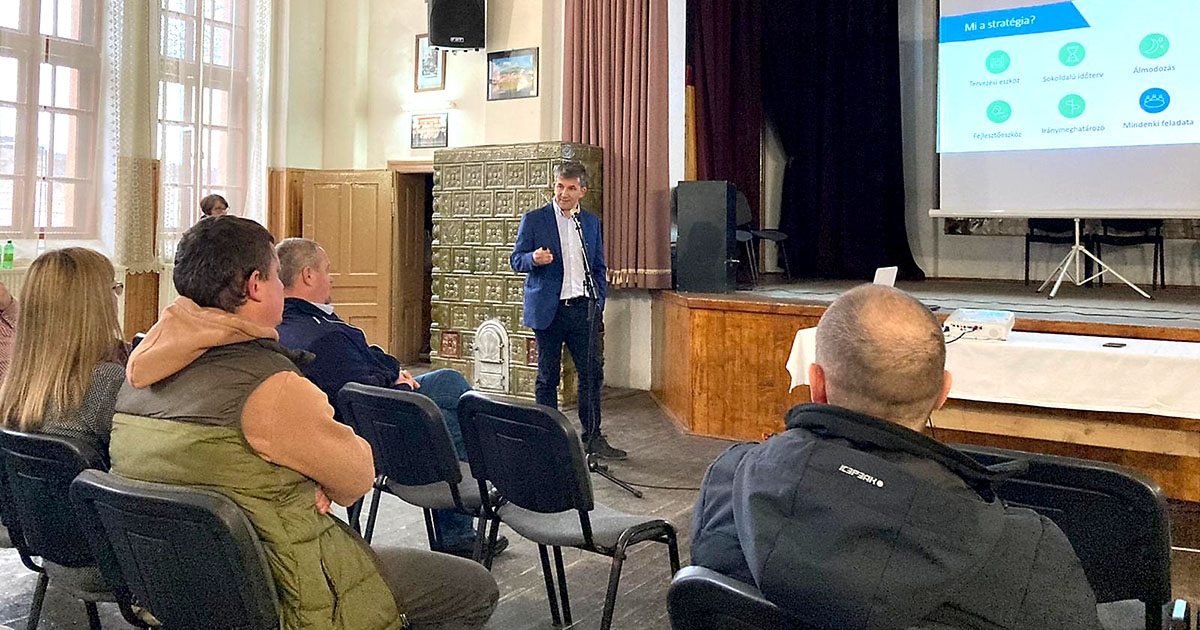 Hogy Lövéte legyen a világ közepe