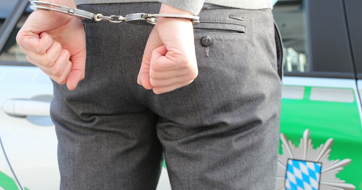 Megszegte a távoltartási végzést