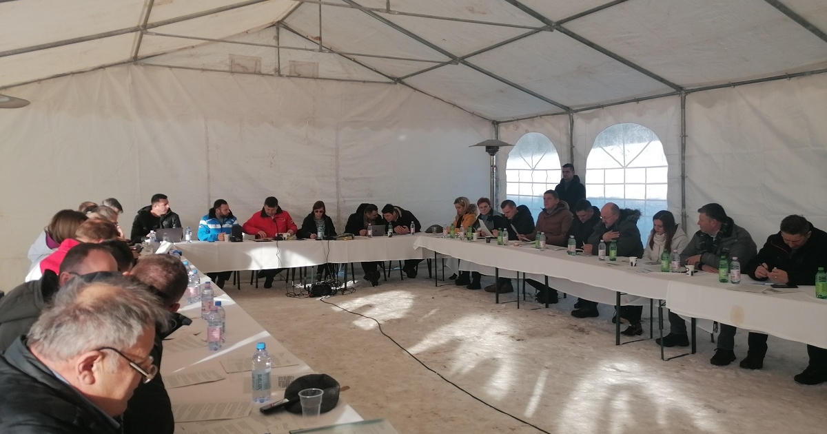 Kilenc kilométerrel hosszabbítják meg a villanyhálózatot