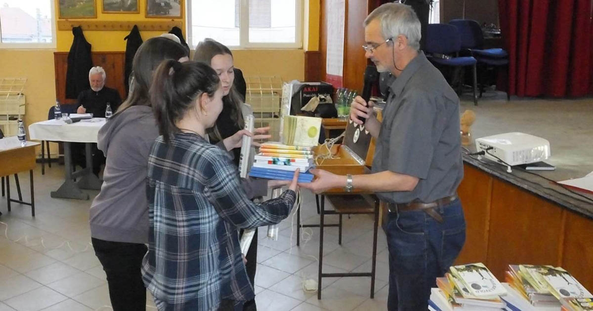 Nyitnának a világ felé