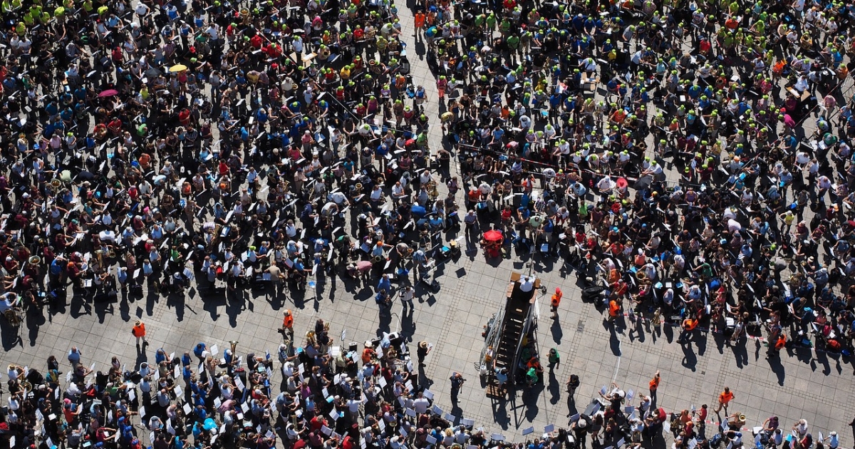 Az Active Watch szerint a rendvédelmi szervek visszaéltek karhatalmukkal