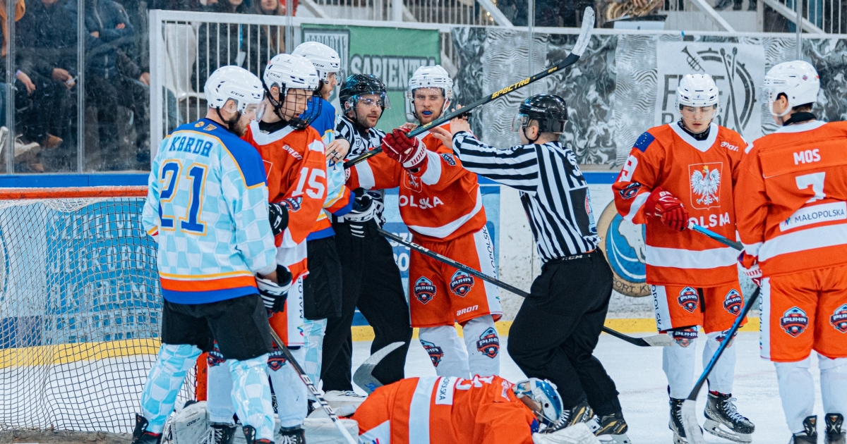 Kikapott, de továbbjutott Románia az Egyetemi Jégkorong Világkupán