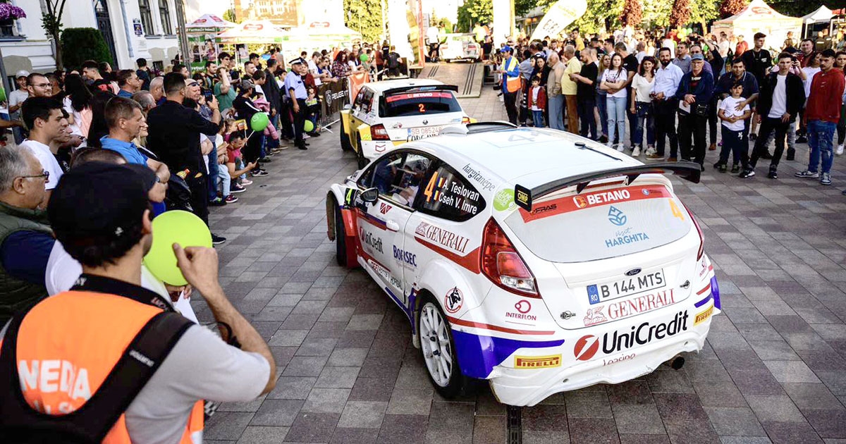 Vendégként zárnak a lányok