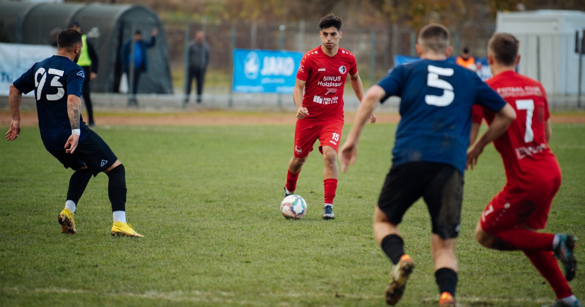 Első tétmeccsét játssza az SZFC