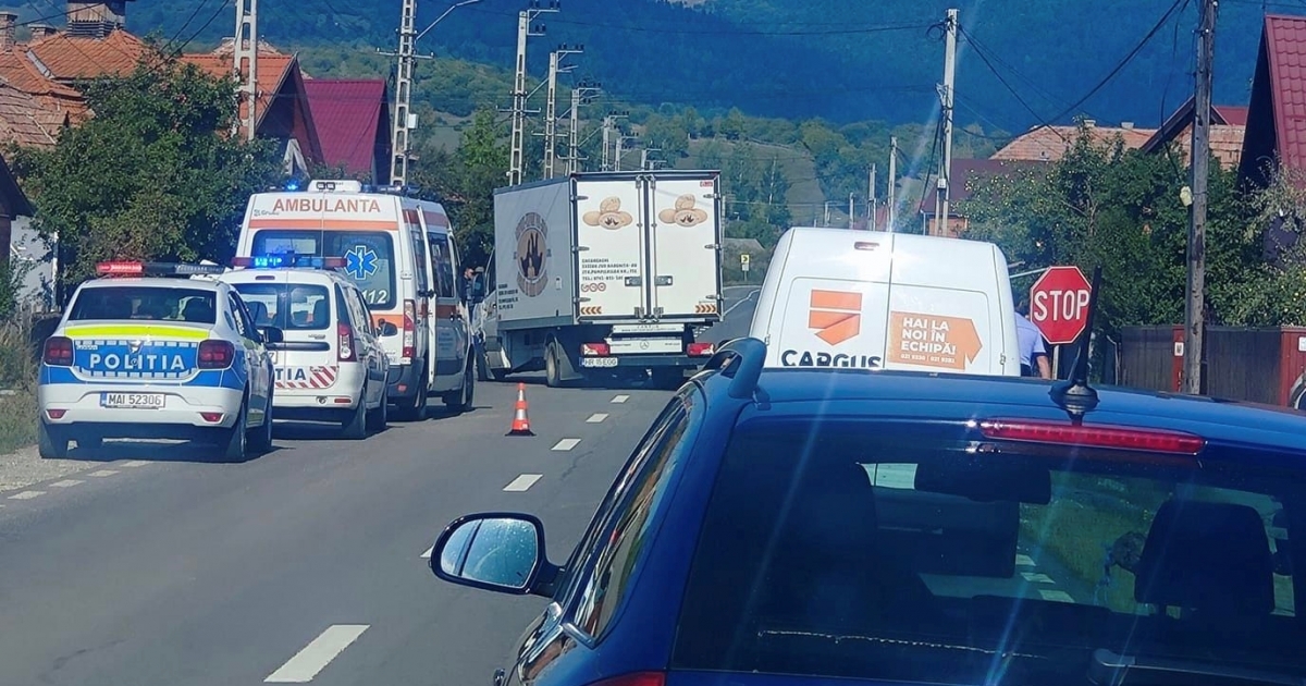 Előzés közben ütközött két autó Csíkszentdomokoson