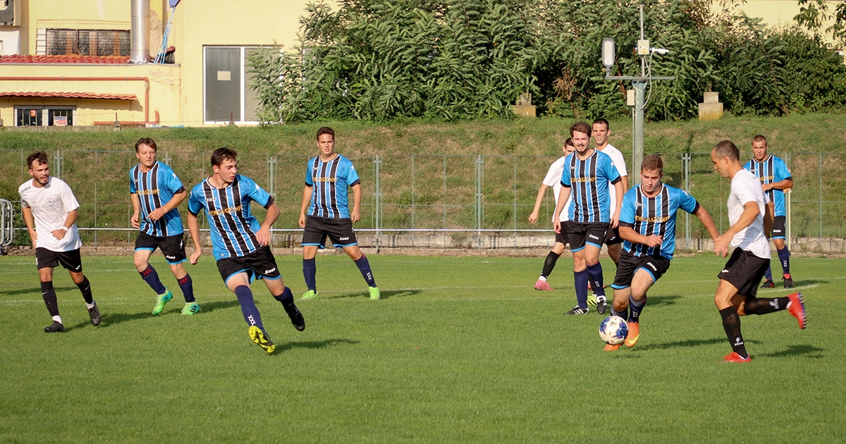 Kikapott a címvédő