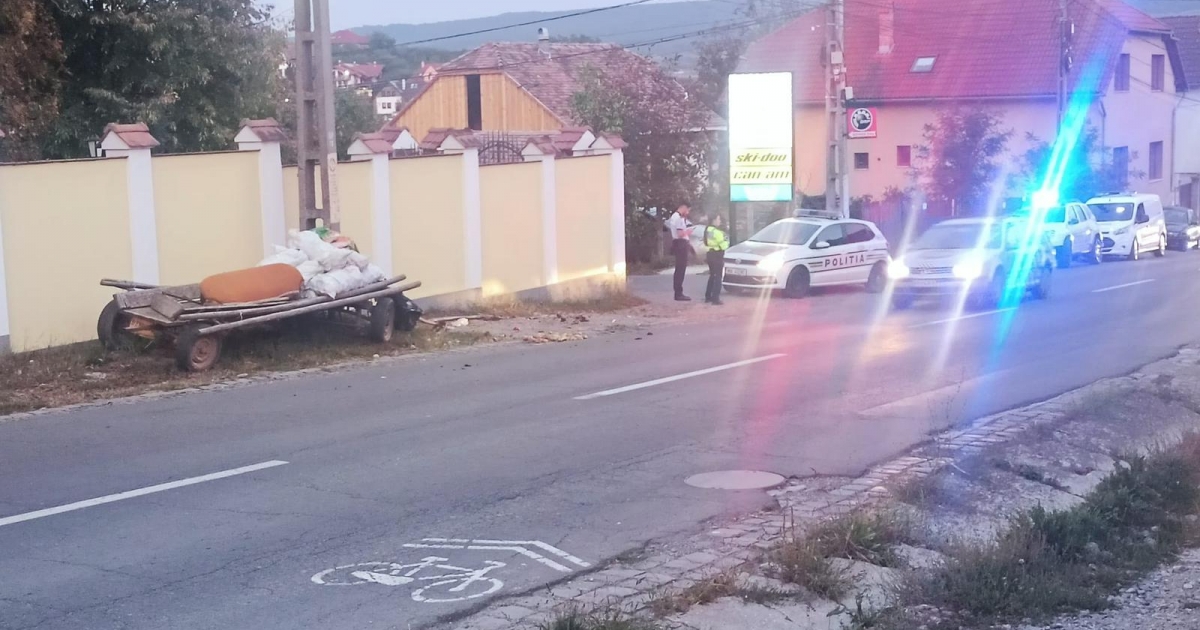 Személygépkocsinak, majd villanyoszlopnak ütközött egy szekeres Székelyudvarhelyen