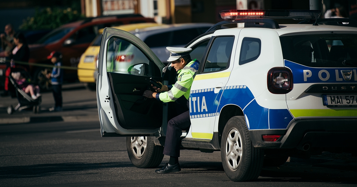 Jogosítvány nélkül, hamis rendszámmal vezettek, lebuktak