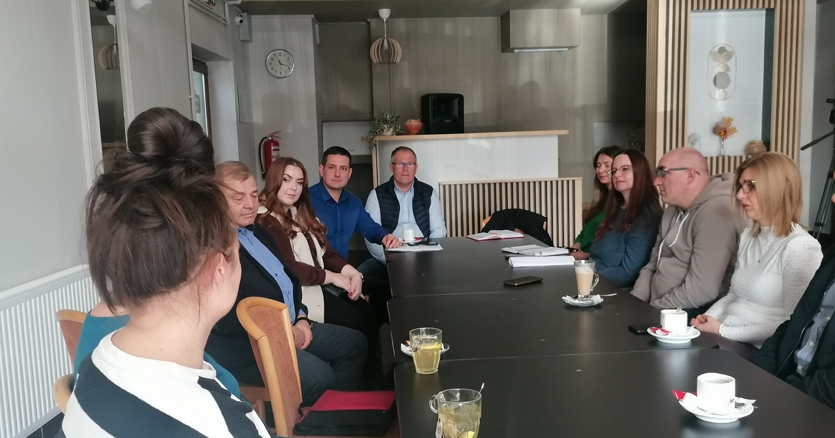 Társadalmi feladatot ellátó egyesületeket segítenek