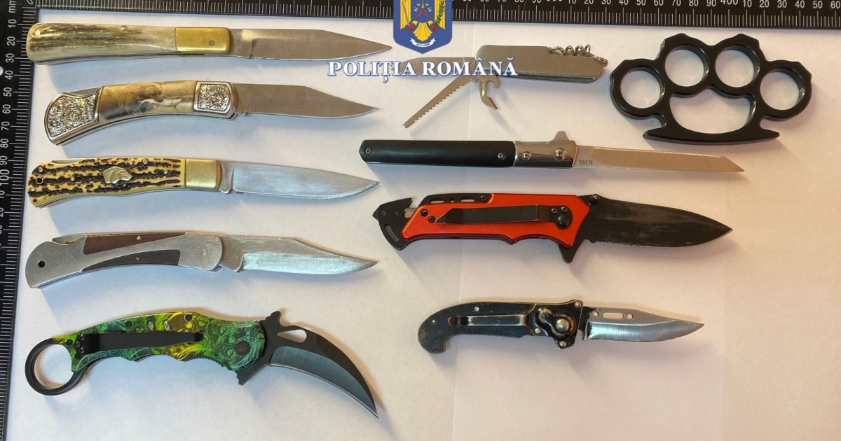 Két csíkszeredai iskolában találtak veszélyes tárgyakat a rendőrök