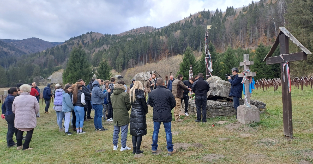 Békét a nemzeteknek, nyugalmat a hősöknek