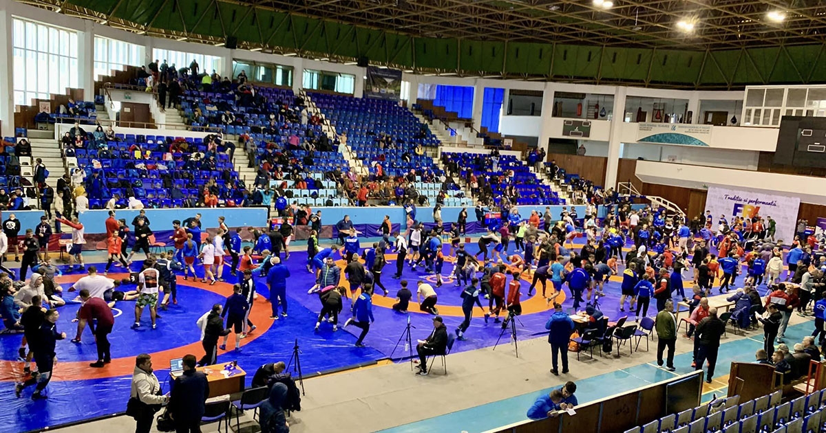 Alulteljesítettek az ISK birkózói