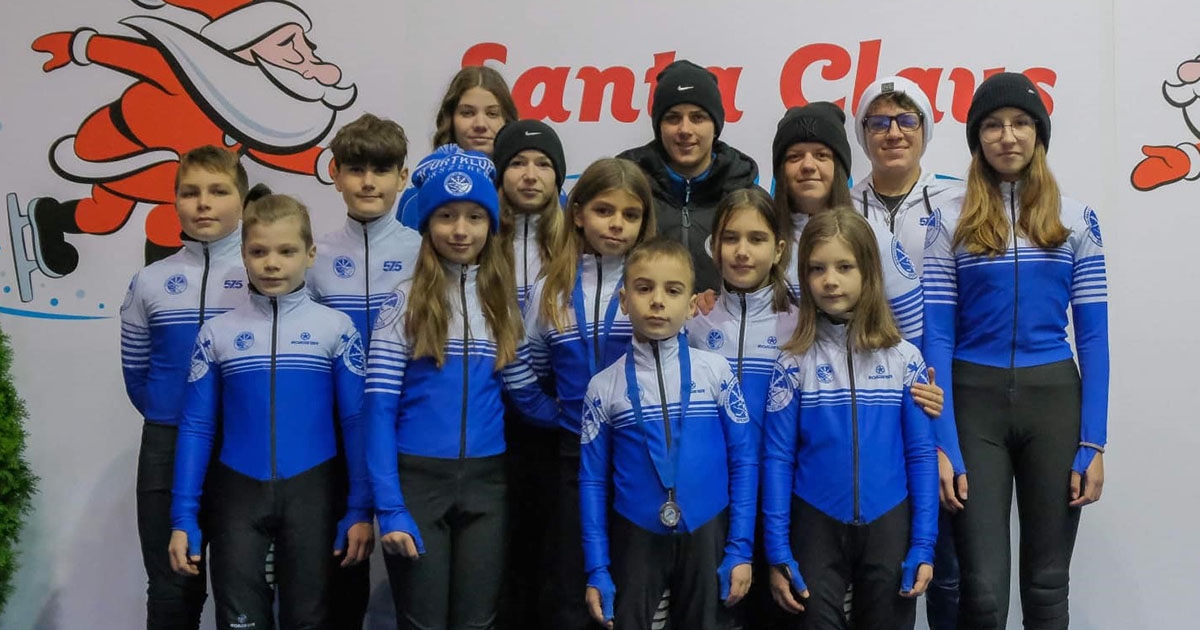 A Mikulás Kupáért korcsolyáztak