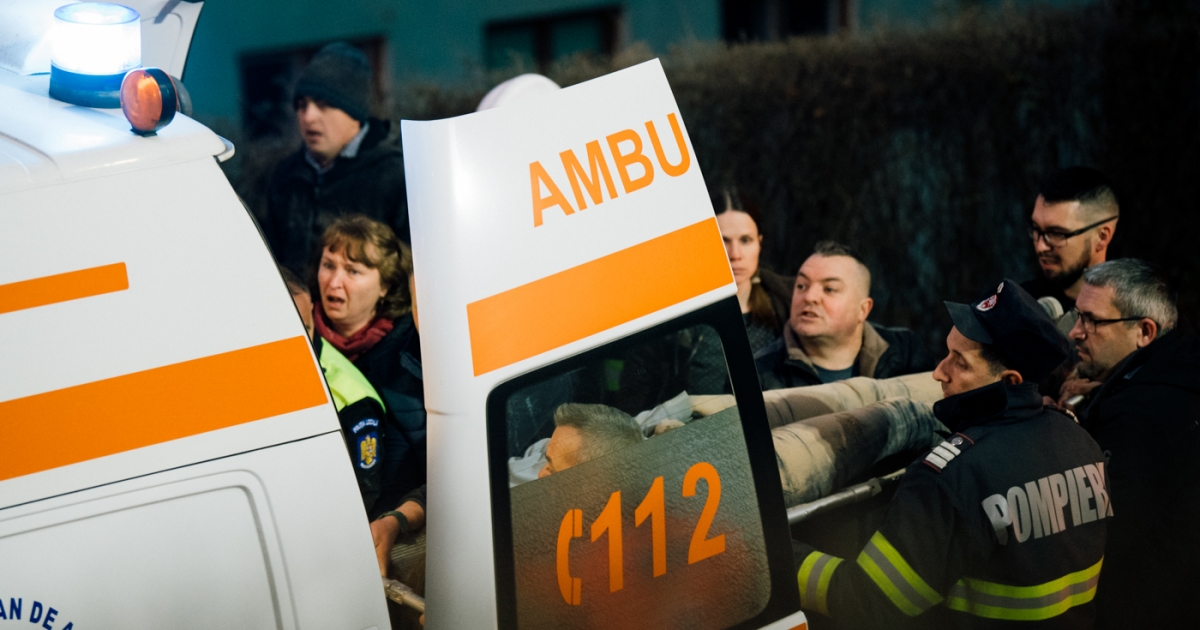 Továbbra is nagyon válságos az állapota a romok alól kimenekített lánynak