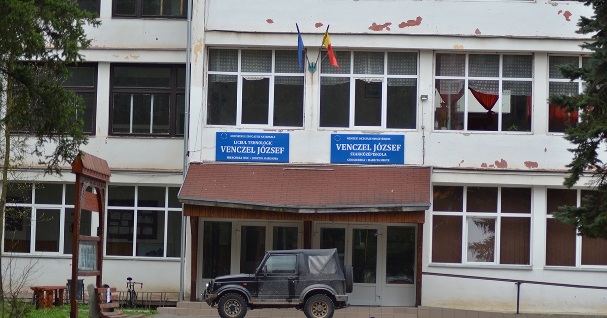 Közel száz rászoruló személyt költöztetnének egy csíkszeredai szakközépiskola volt bentlakásába