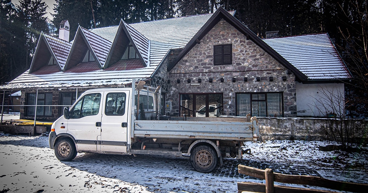 Új székhelyre kerültek a hajléktalanok Csíkszeredában