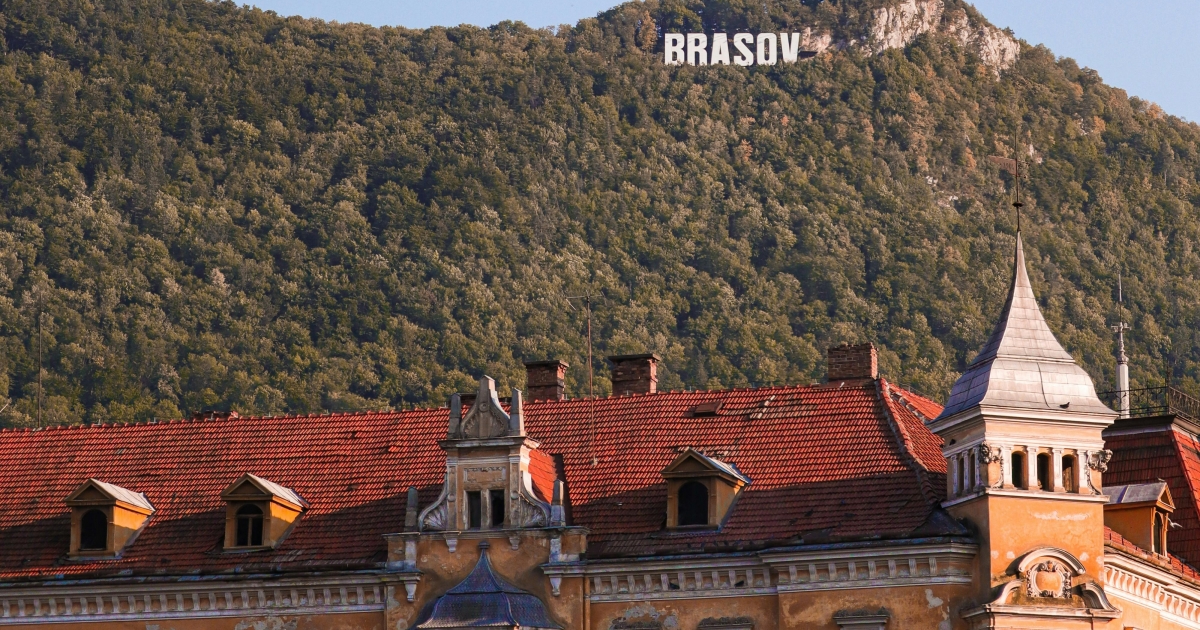 Hétvégenként lezárnák a gépkocsiforgalom előtt Brassó belvárosát