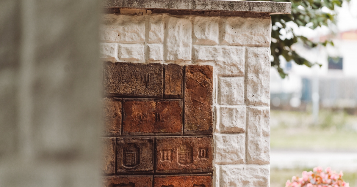 Vita a Redditen: az, aki ma csempét rak Romániában, nettó tízezer lejt keres havonta, majd lakást vesz hitel nélkül