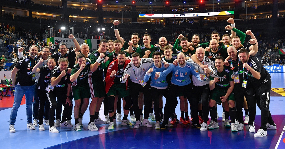 Hazai pályán a lányok és a fiúk is