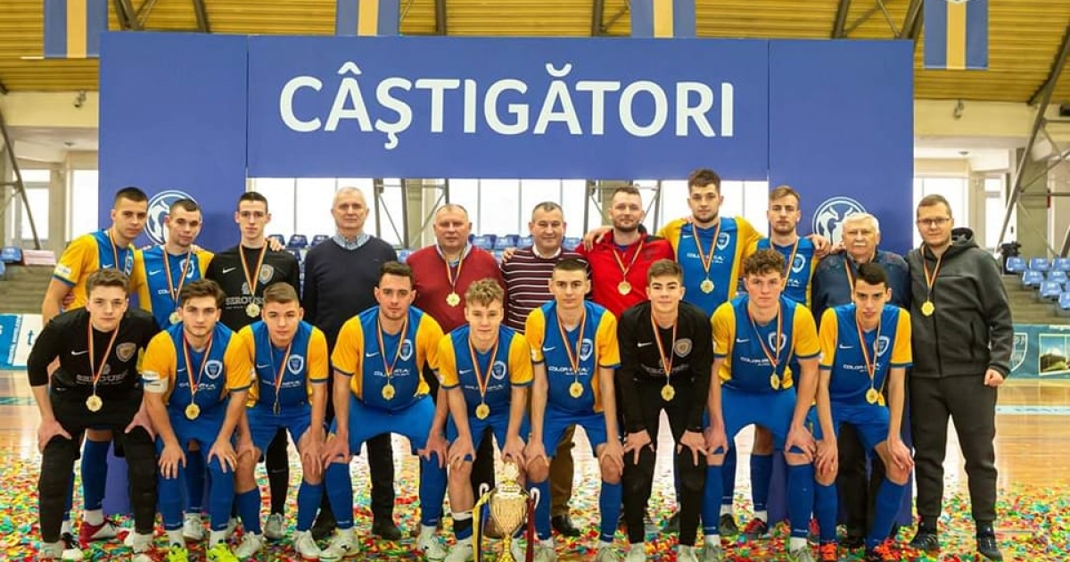 A kupáért küzdenek az ifi teremlabdarúgók