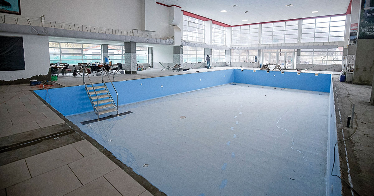 Feltöltik a medencéket Parajdon