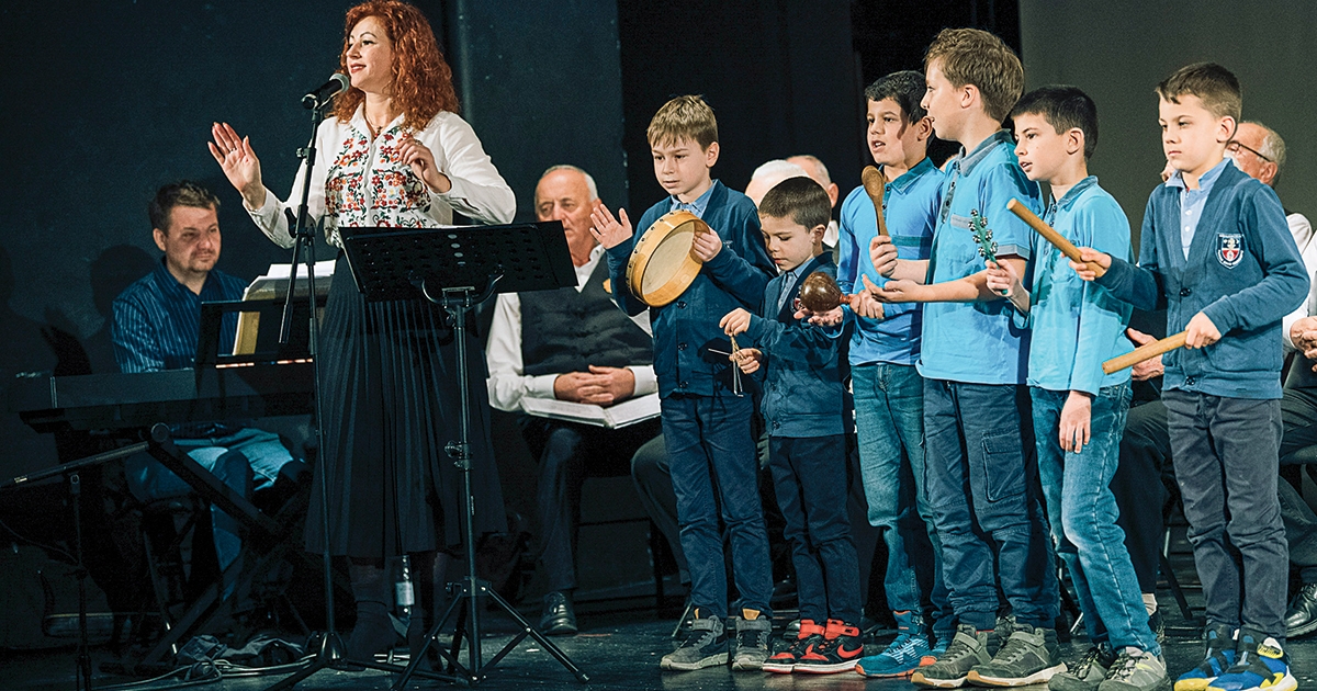 Rendhagyó énekóra