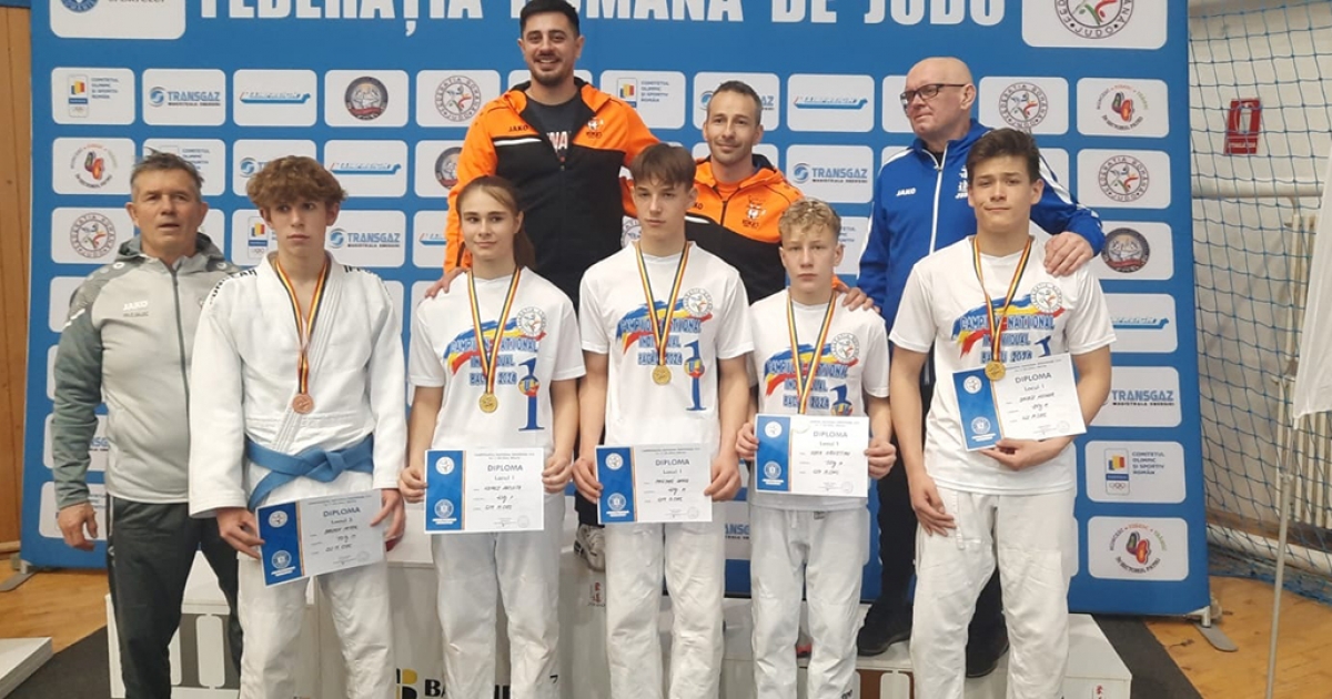 Négy bajnoki cím Bákóból