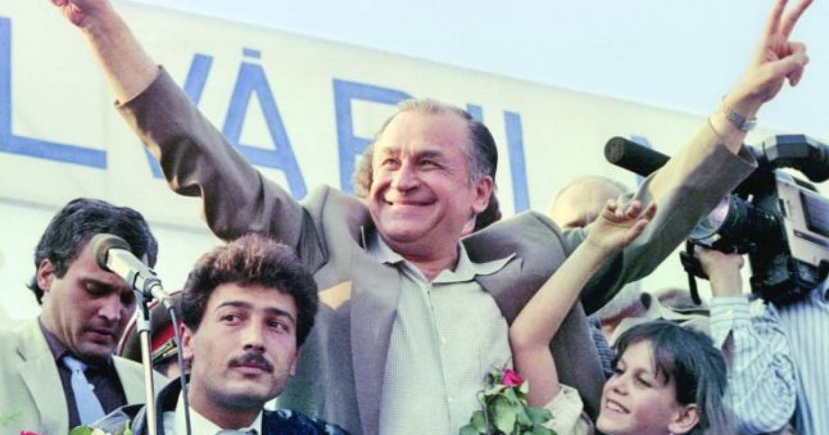 A legfőbb ügyész az államfő hozzájárulását kéri az Iliescu elleni büntetőeljárás elindításához