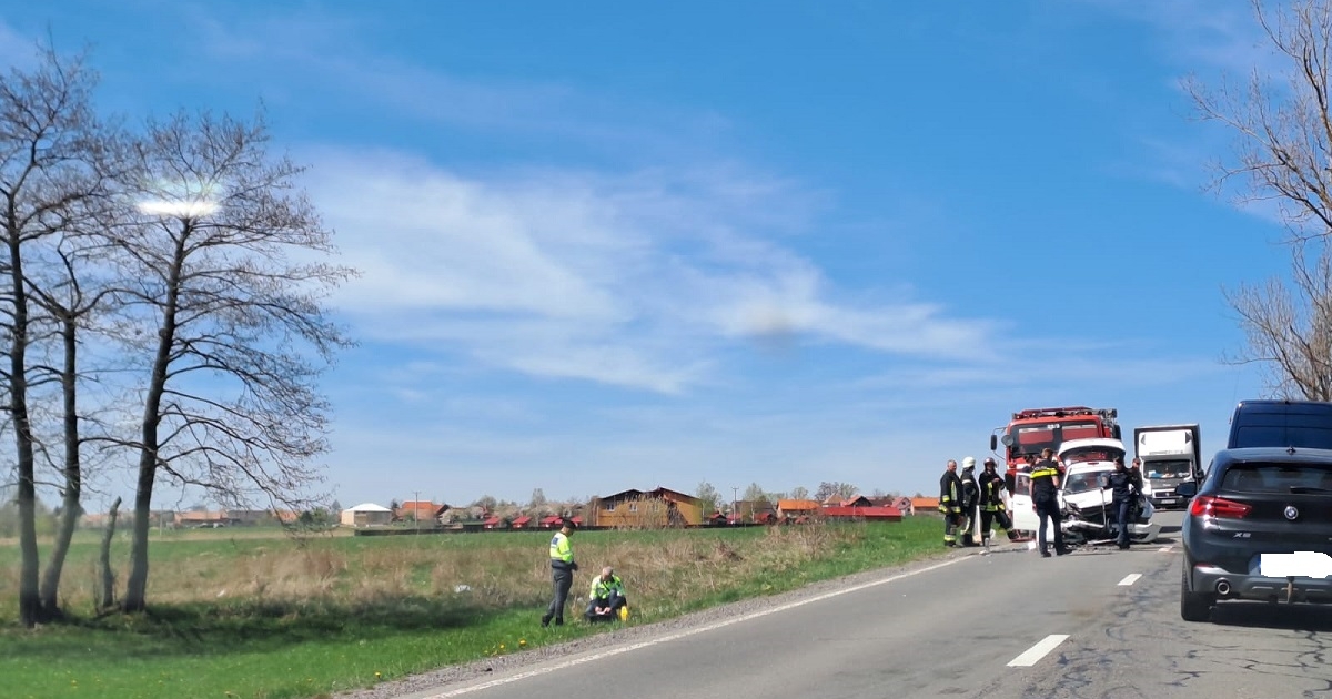 Leállt a forgalom Szentegyházán a 13A országúton