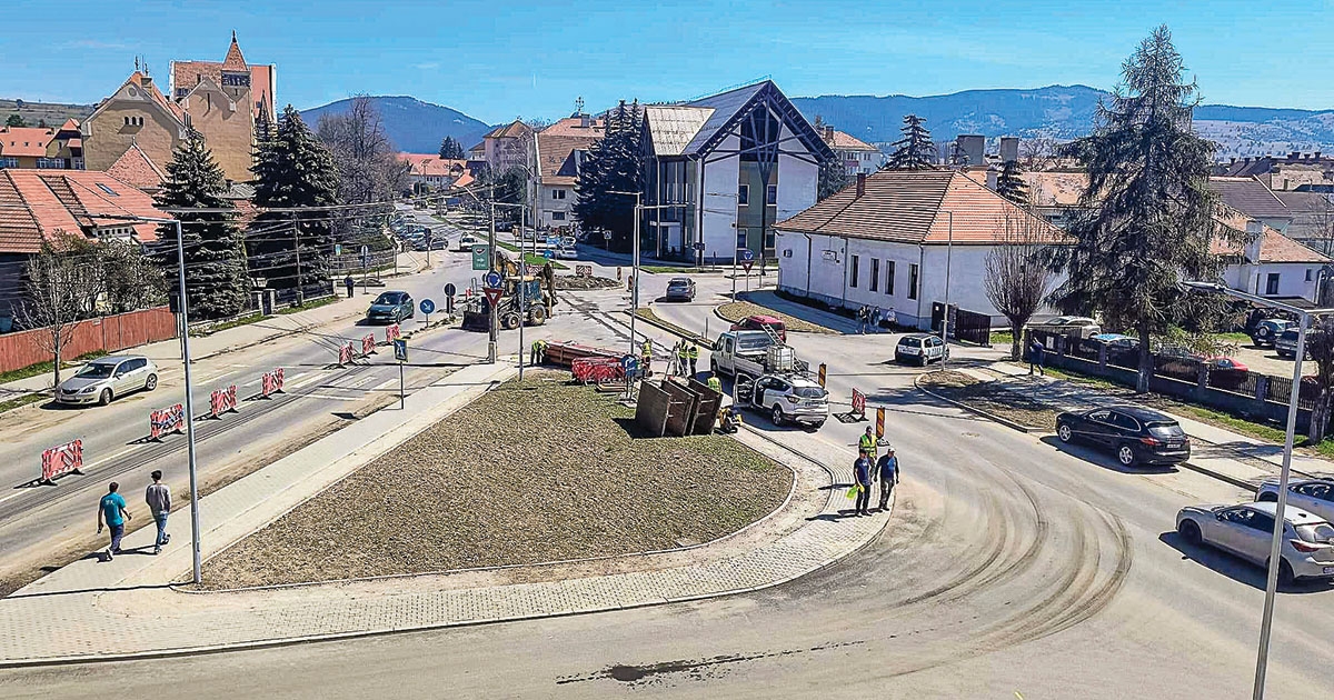 Cserélik a gerincvezetéket is