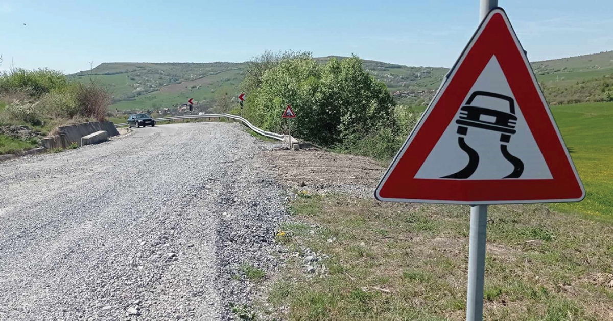 Harmadjára is beszakadt az út