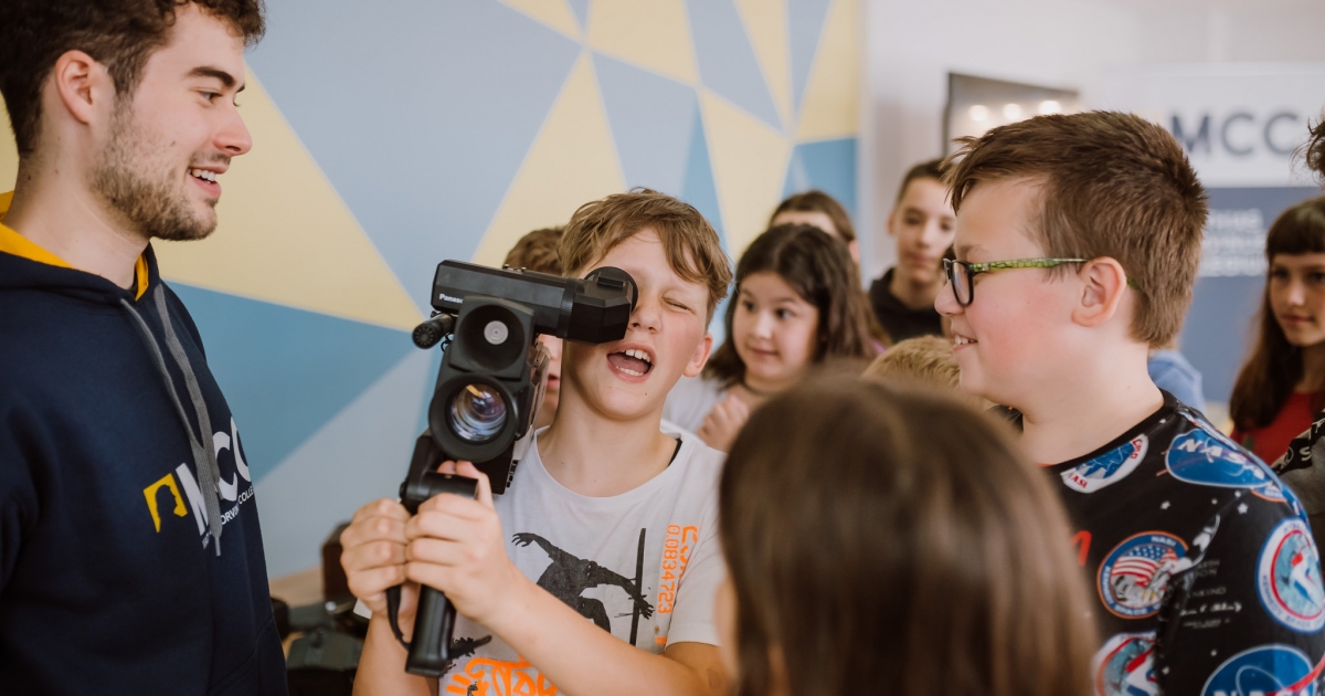 Az MCC Fiatal Tehetség Programja