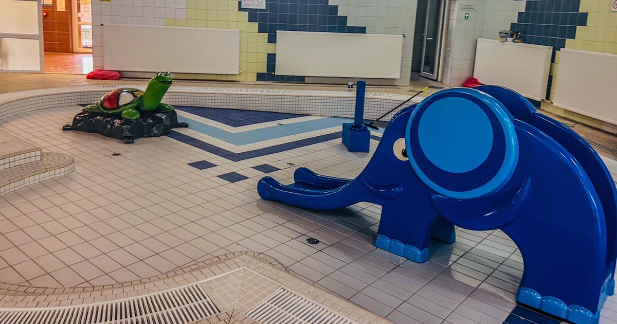 Megújul az öltöző és a mosdó