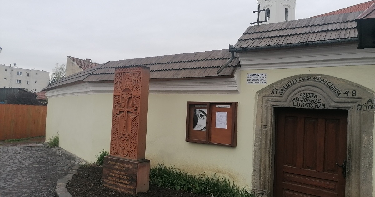 Végéhez közeledik a templomkerítések restaurálása