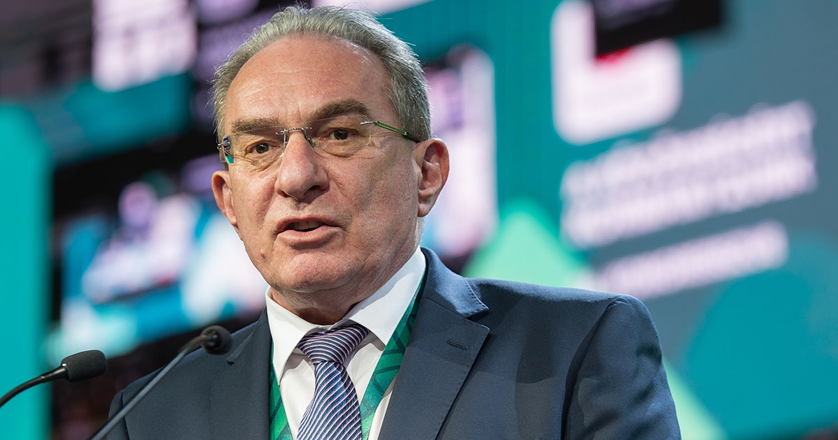 Új irányt Európának!