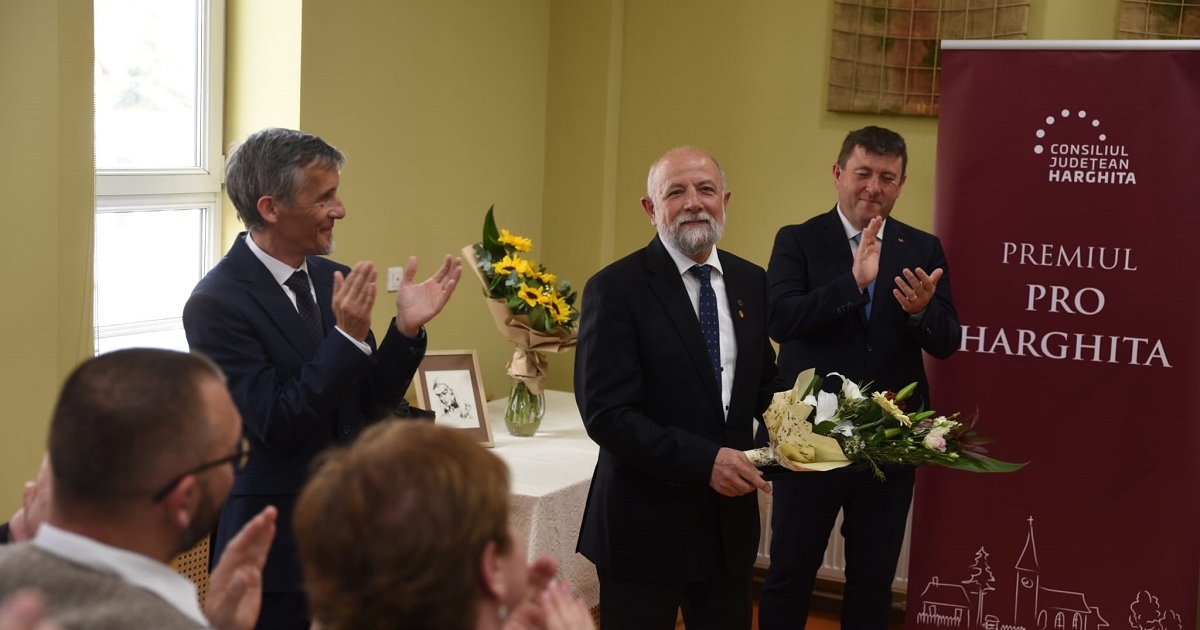 Burus-Siklódi Botond kapta a Hargita Megyéért Díjat