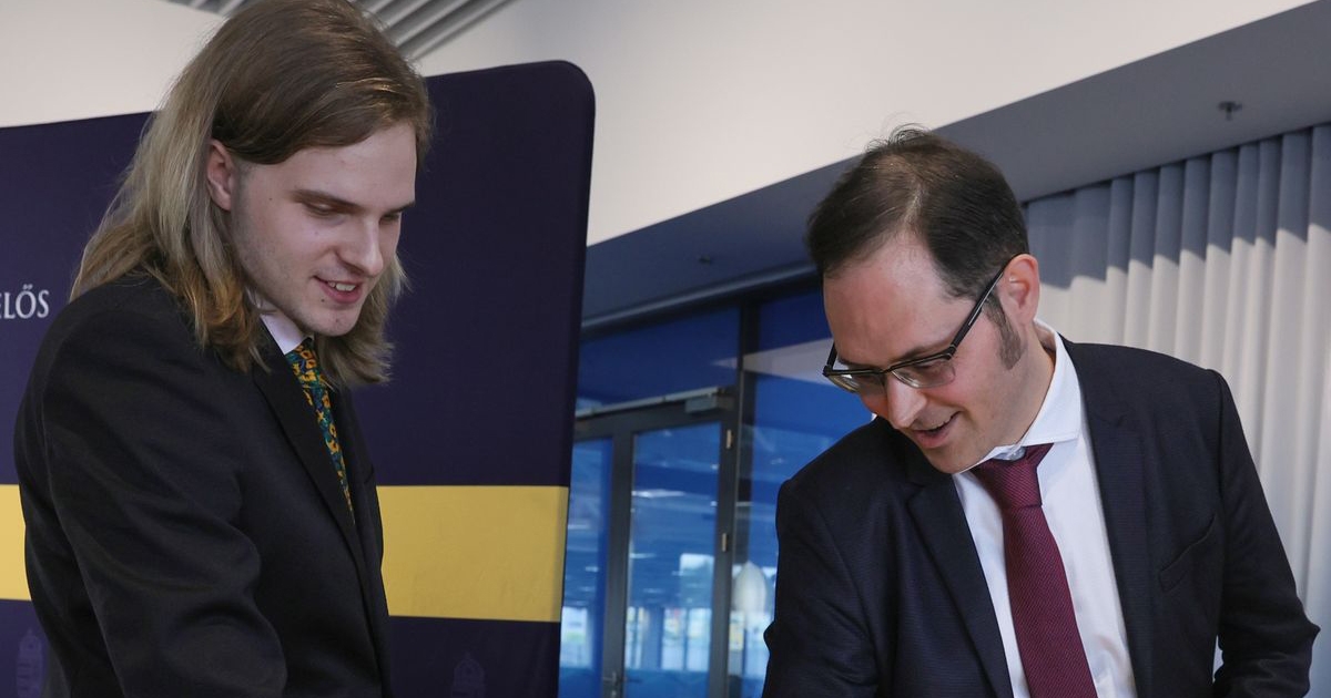 Rapport jelenti: hazatér