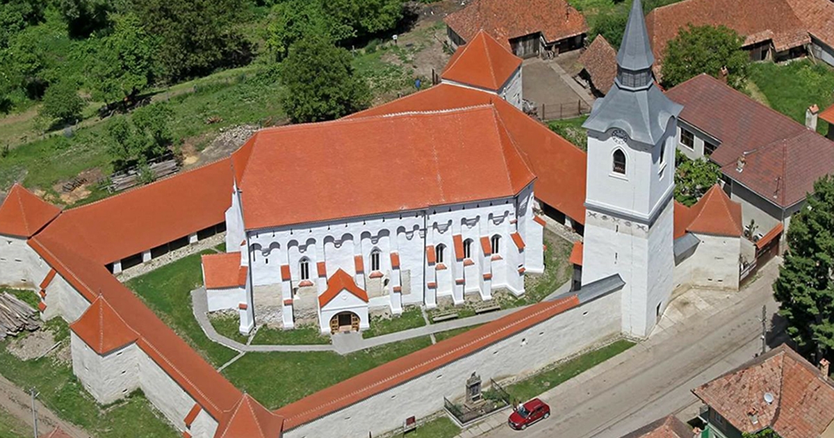 Ahol a történelem együtt él a faluval