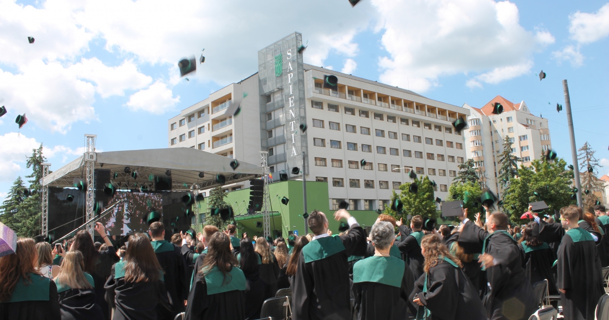 Ballagás a Sapientián: kétnapos ünnepségre készülnek a végzős hallgatók