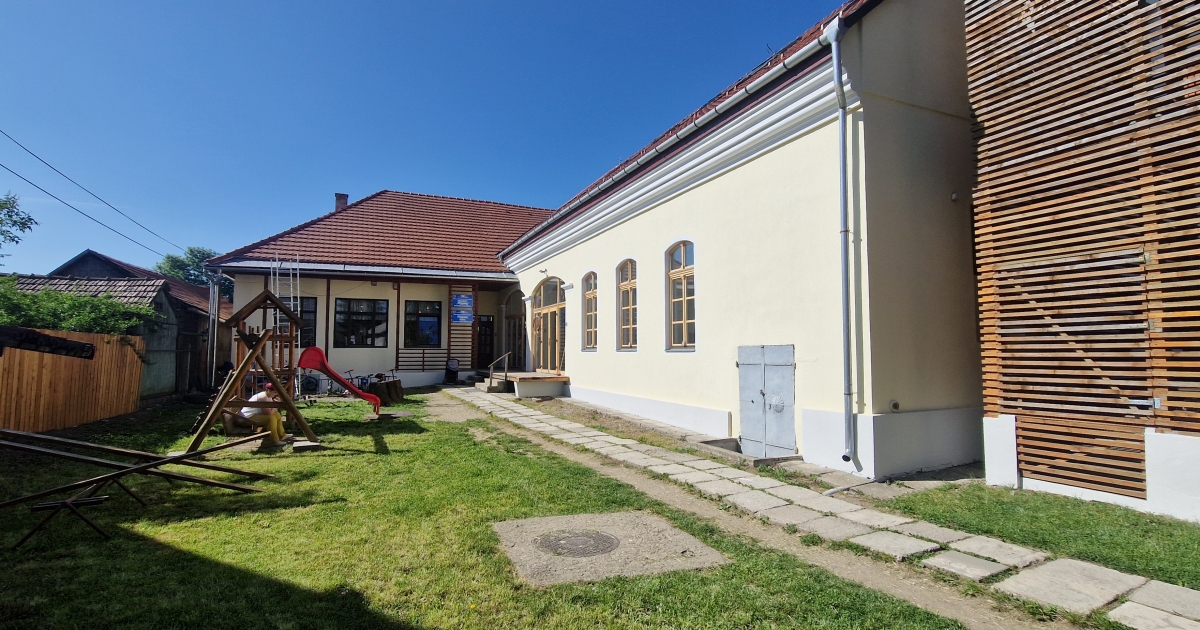 Felújítás után tatarozás